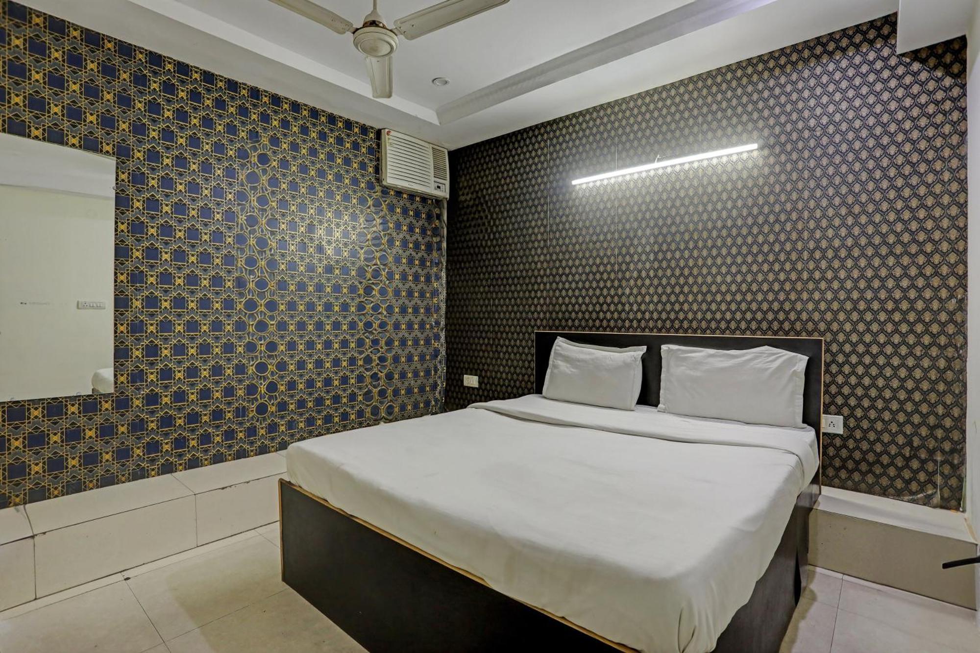 ניו דלהי Hotel O Kanak Palace מראה חיצוני תמונה