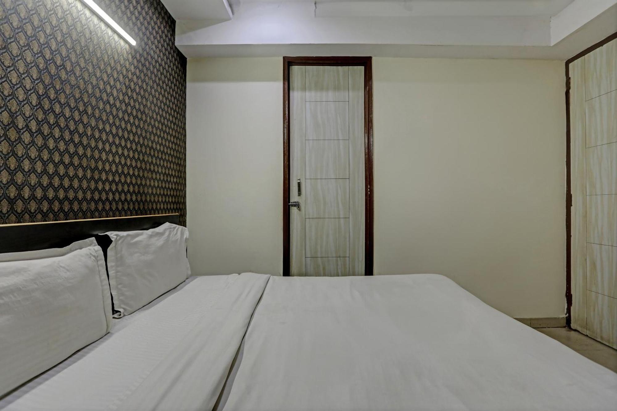 ניו דלהי Hotel O Kanak Palace מראה חיצוני תמונה
